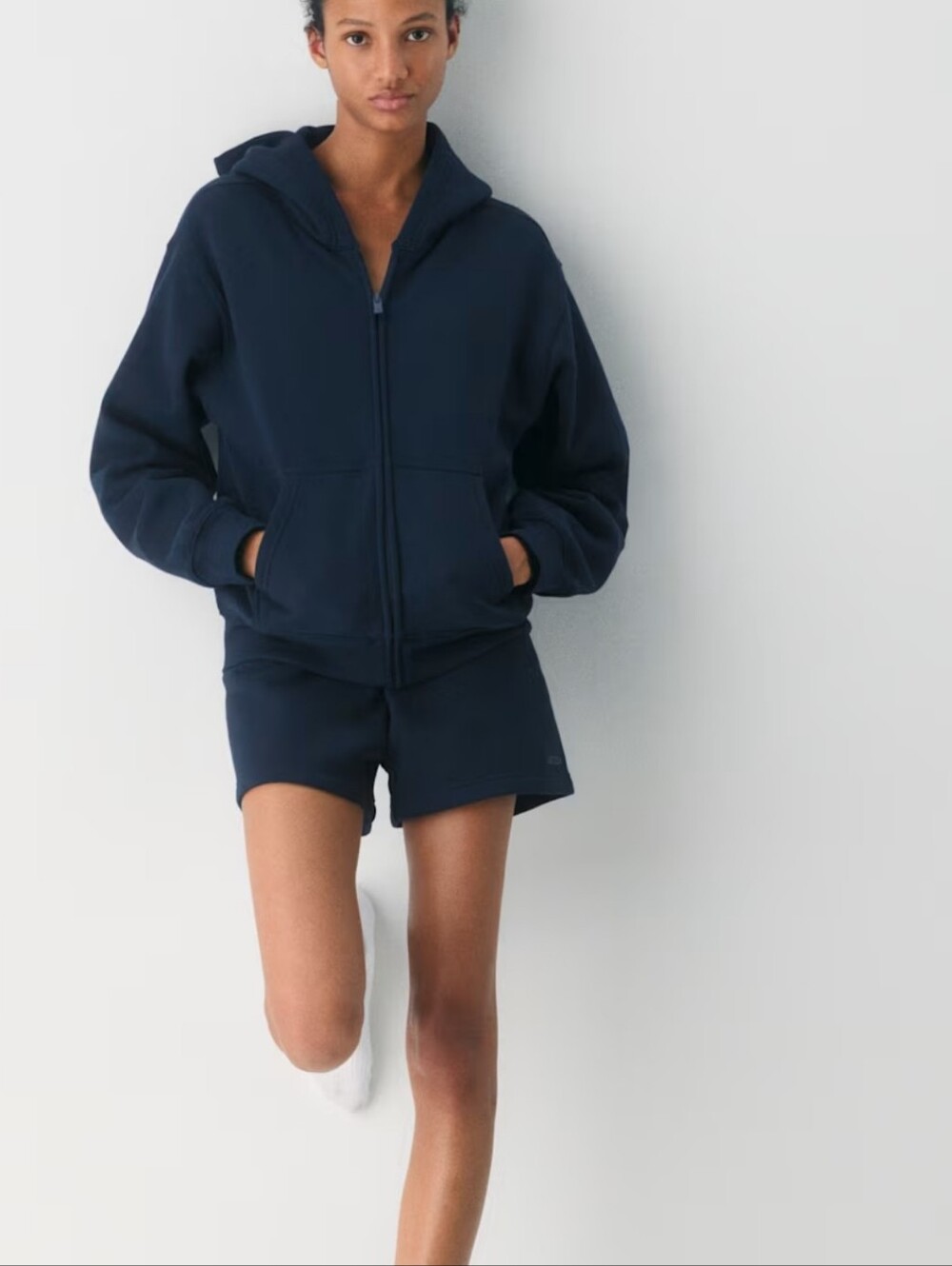 Aritzia Navy Athletic Lounge Fleece
